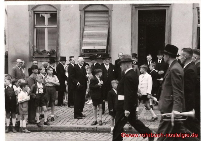 Voran die Musikkapelle Johann Schaar