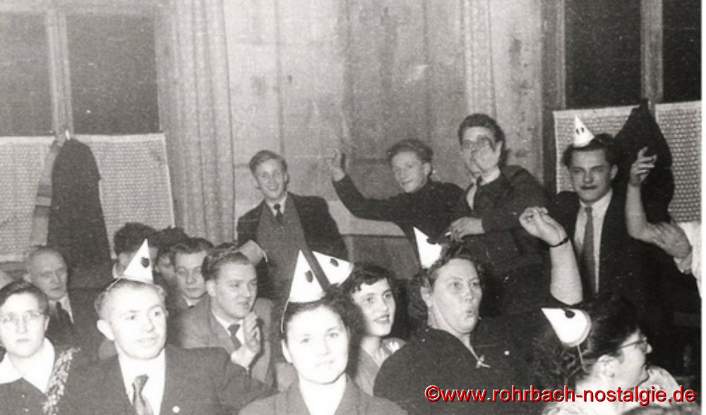 In Glasersch Saal-12a