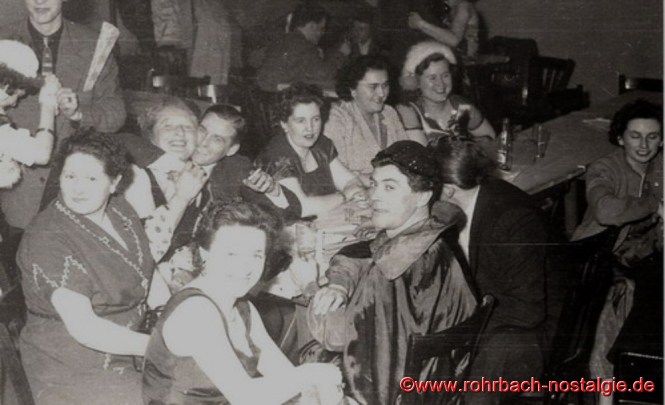 In Glasersch Saal-45a