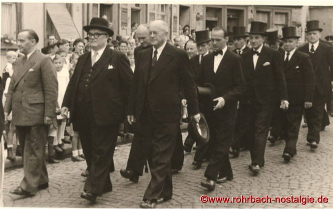 V. links: Landrat Eisel, MP Johannes Hoffmann und Bürgermeister Jakob Oberhauser