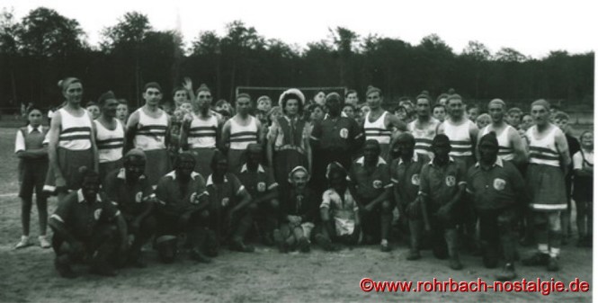 Die beiden "Nationalteams" vor dem Anpfiff