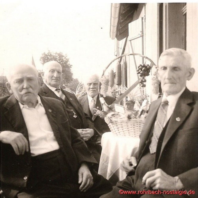 In den 50er Jahren - Auf dem Foto von links: Jakob Wolf - Andreas Hartmann - Jakob Jacob - Johann Roschlock