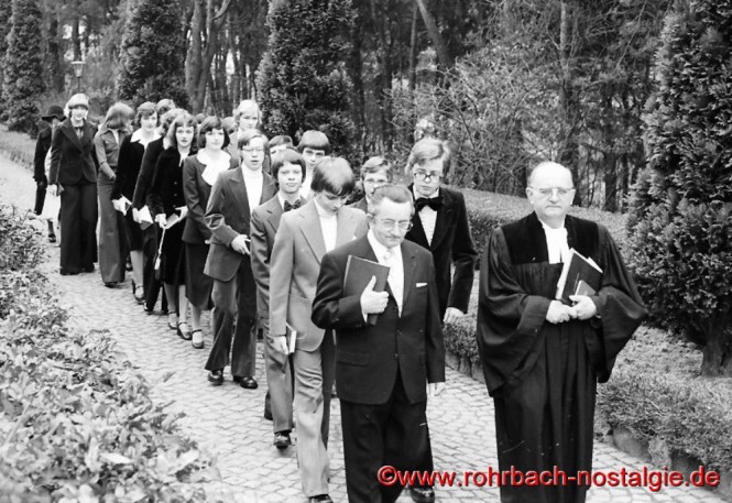 1976 Konfirmation in Rohrbach mit Pfarrer Rembe