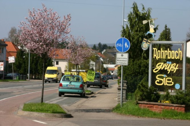 Ortseingang Rohrbach von Richtung Kirkel aus (Foto aus dem Jahr 2005) fotografiert von Walter Gehring