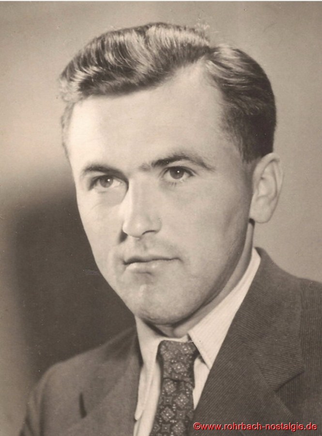 Nachfolger als Rektor von Albert Böttler wird Alfred Weber, der 1952 nach Rohrbach kommt. Alfred Weber, gebürtig in Böckweiler, unterrichtet an der Evangelischen Volksschule und später an der Gemeinschaftsschule im Pestalozzischulhaus bis zu seiner Pensionierung im Jahr 1986. Er verstirbt im Jahr 2003 und wird in seiner Heimatgemeinde Böckweiler beigesetzt