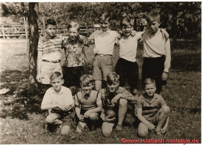 Um 1954 Schüler der Evangelischen Volksschule