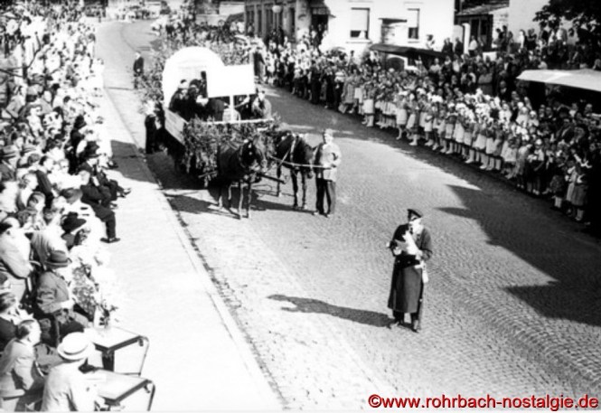 Bekanntmachung durch den Gemeindediener Jakob Rohe (de Diwwel)