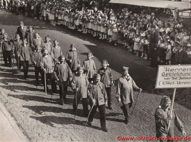 Der Kittelverein, dargestellt von den Rohrbacher Veteranen