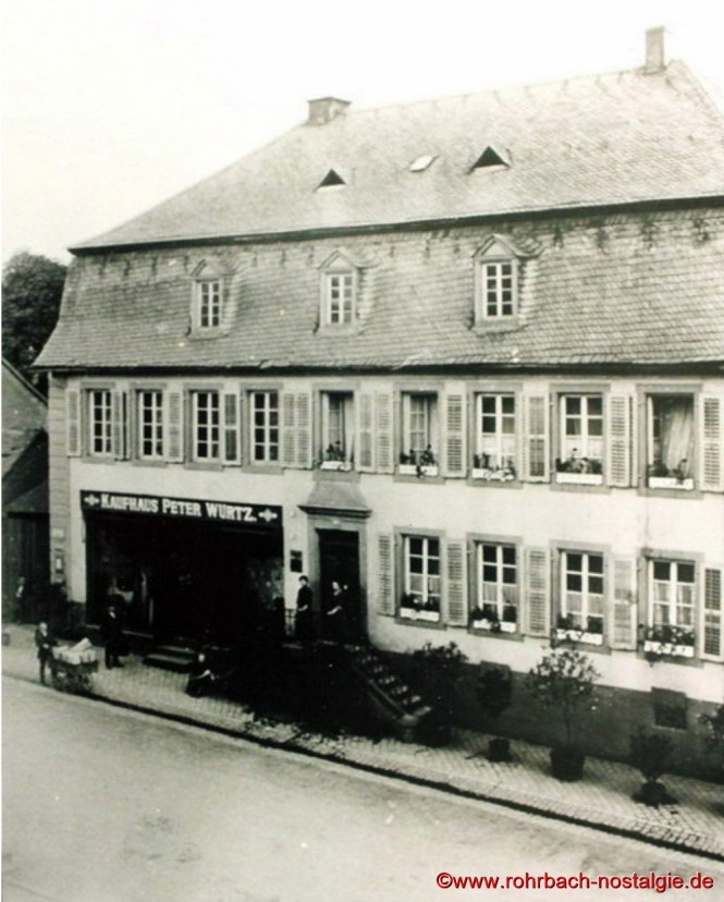 Das Postgebäude erbaut um 1810 war in der ersten Hälfte des 19. Jahrhunderts die Poststation. So sieht es fast heute noch aus