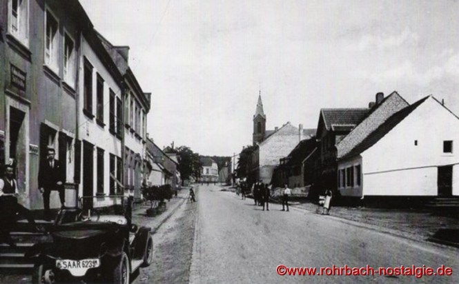 Um 1930 - Die Kaiserstraße von der Drehscheibe aus gesehen Richtung Ewwerdorf