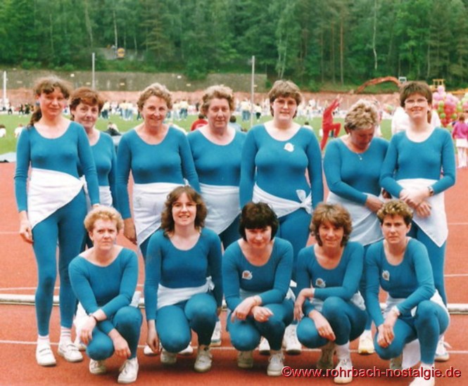 1986 - Die rührige Hausfrauenabteilung der TG Rohrbach beim Landesturnfest in Homburg