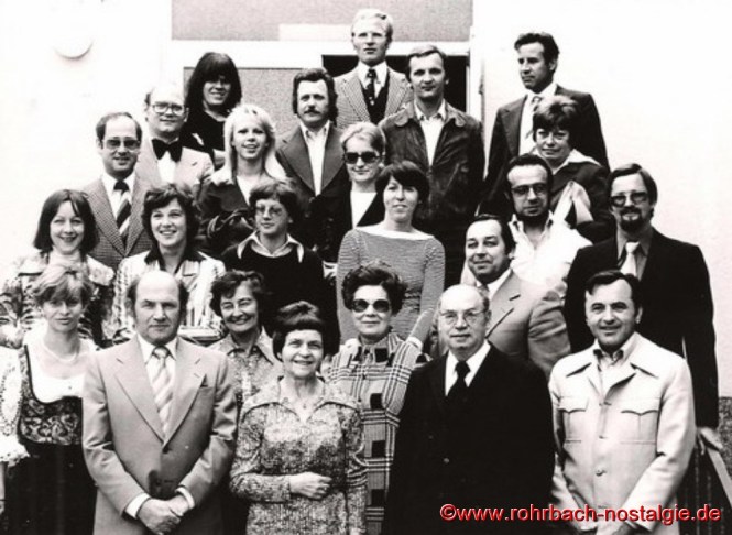 1976 - Das Lehrerkollegium der Johannesschule mit Pfarrer Leo Köller
