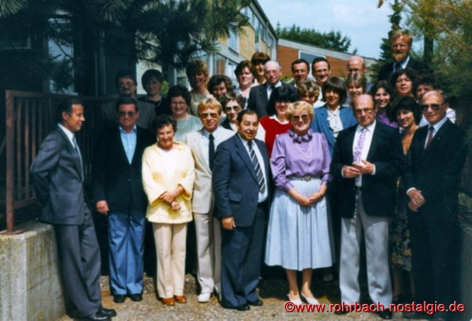 1984 - Das Lehrerkollegium der Johannesschule bei der Verabschiedung der Lehrerin Trudel Thiel in den Ruhestand