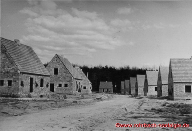 Herbst 1937 - Die Häuser des heutigen Fichtenweges im Rohbau (Foto: Willi Hardeck)