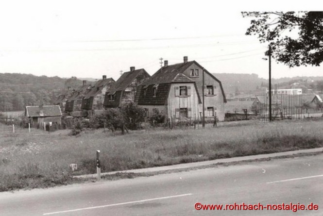 Ehemalige Heckelhäuser in der Mühlstraße vom Autohaus Erich Bender aus gesehen