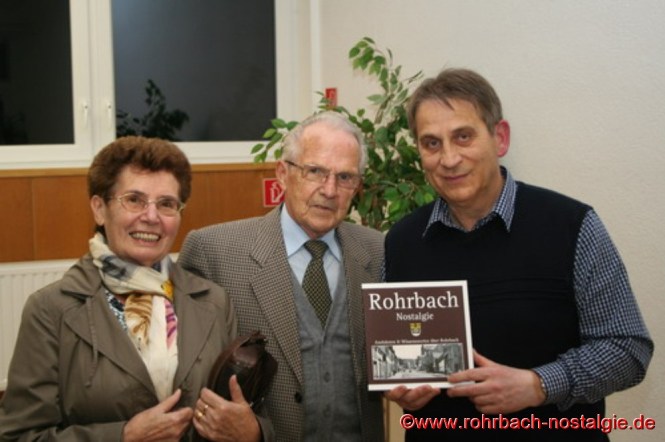 Einer der besten Radrennfahrer des Saarlandes in den 50er Jahren aus Rohrbach, Paul Hemmer mit seiner Frau Gretel.