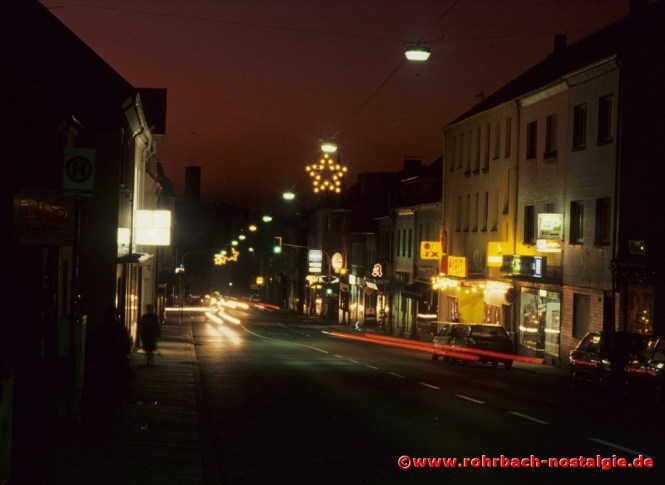 Die Kaiserstraße in der Weihnachtszeit (Foto: Walter Gehring)