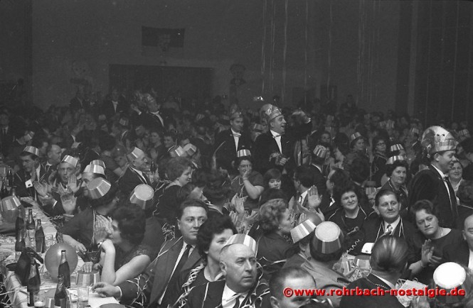 1966 Einmarsch des Elferrates in die Narrhalla 