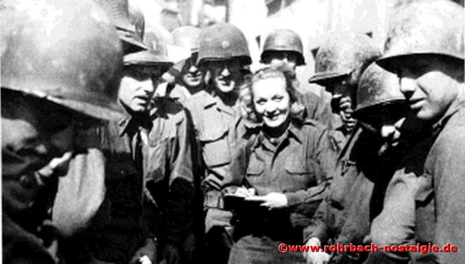 * Marlene Dietrich in Kirkel bei der amerikanischen Truppe