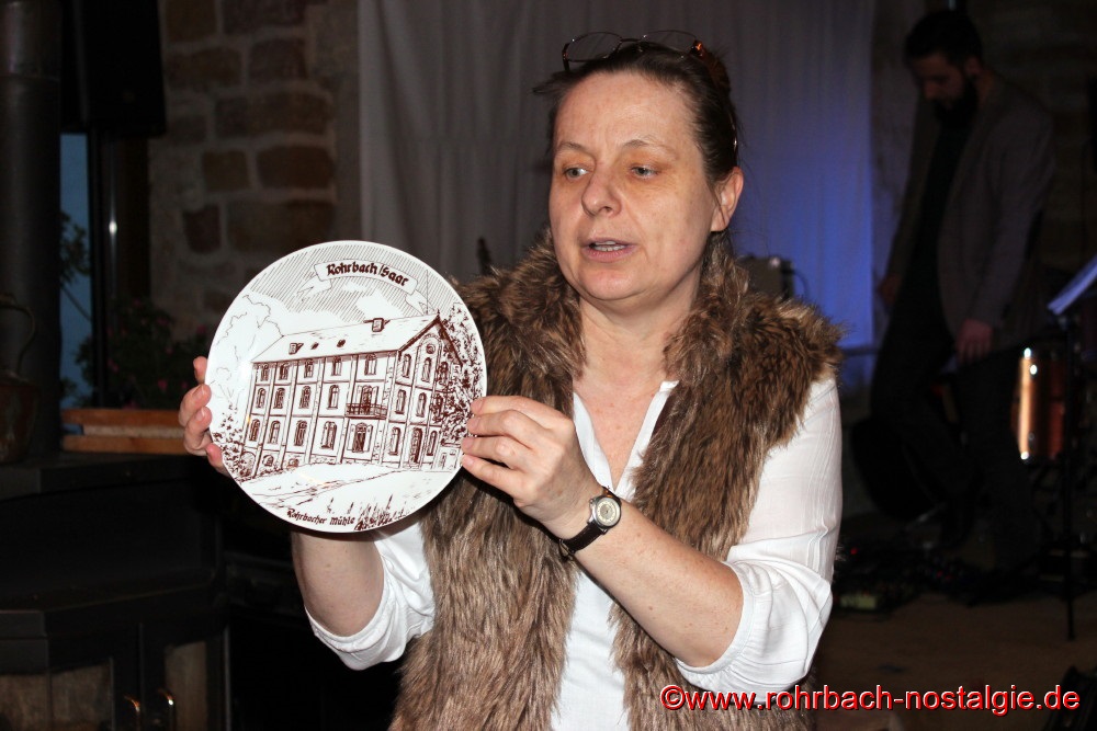 Eine Wandkachel der Rohrbacher Mühle Für Frau Dr. Telus von dem Rohrbacher Heimatfreund josef Vogelgesang