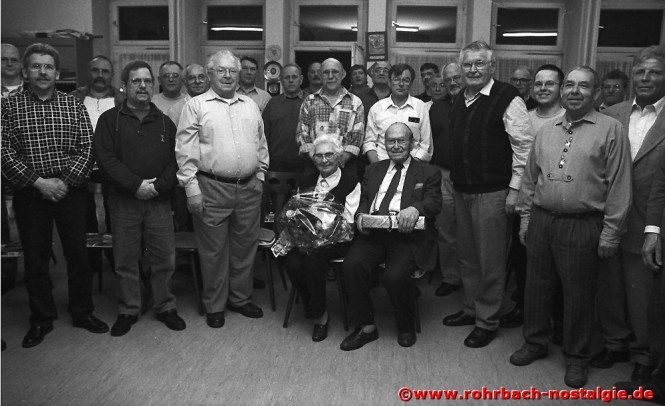 2000 Ehrung für den wohl ältesten aktiven Sänger Deutschlands Willi Hardeck, auf dem Foto mit seiner Frau Ella