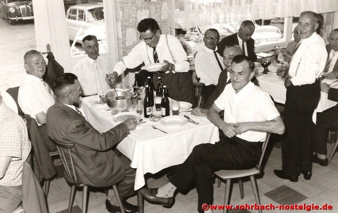 Um 1960 Bei einer Familienfeier