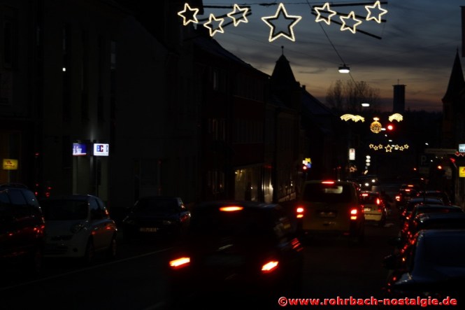 Weihnachtliche Stimmung in der Kaiserstraße (Foto: Walter Gehring)