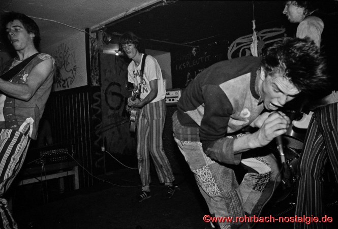 Die Toten Hosen mit Campino in der Punkkneipe Tote Hose in Rohrbach