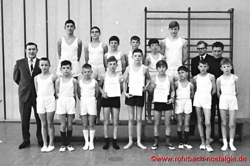 1967 Die schülerriege des TV 66 Rohrbach.