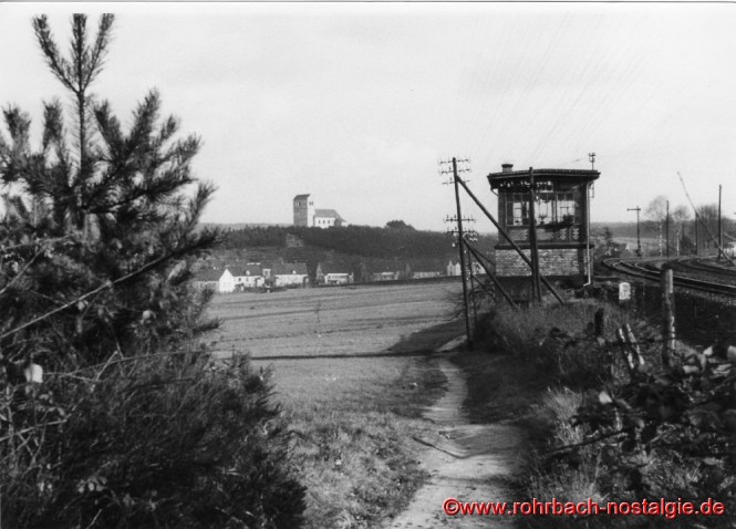Hier am Stellwerk in den Königswiesen führt der tägliche Schulweg vorbei
