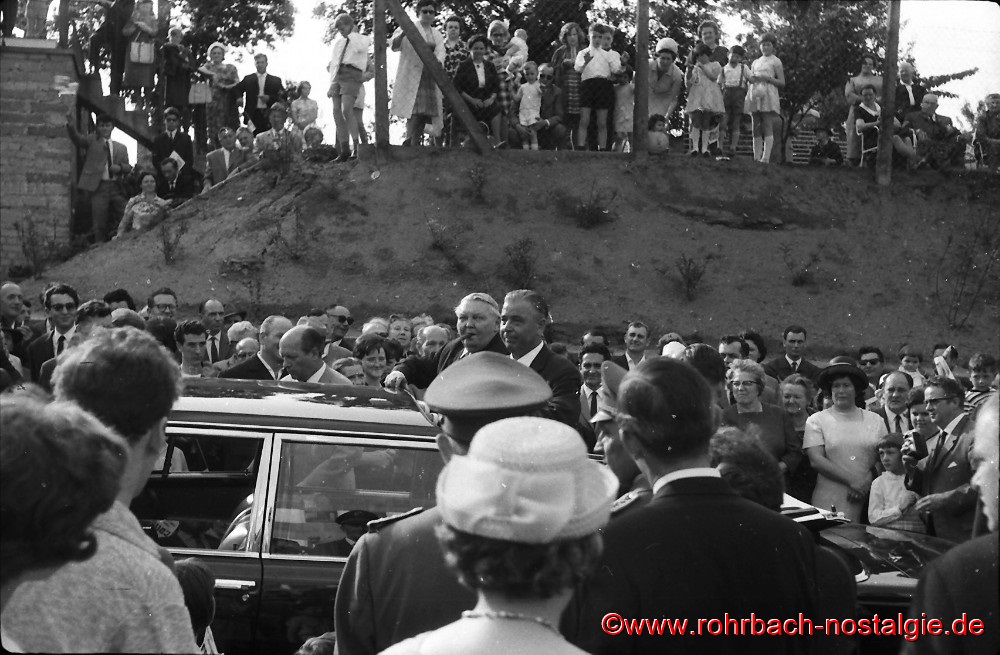 1965 Bundeskanzler ludwig Erhard und der saarländische Ministerpräsident Ernst Röder